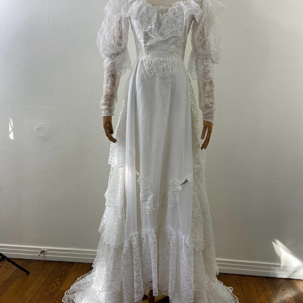 Vintage 70s Victorian puffy sleeves & lace white wedding dress by Bridallure